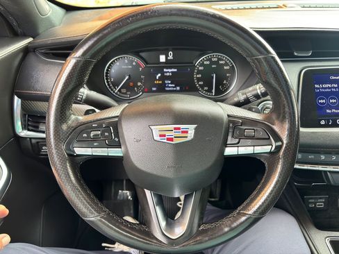 Used 2020 Cadillac XT4 Sport w/ Driver Awareness Package AWD/4WD image 29
