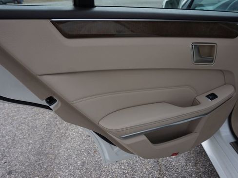 Used 2015 Mercedes-Benz E 350 Sedan image 21