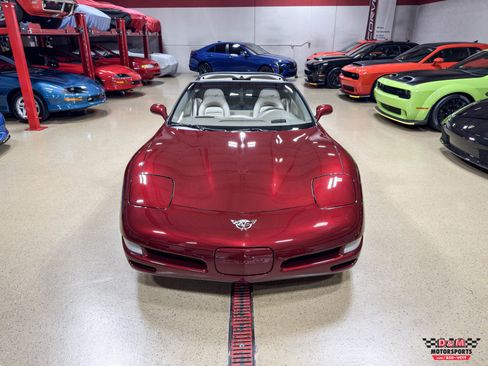 Used 2003 Chevrolet Corvette Coupe w/ Preferred Equipment Group RWD image 30
