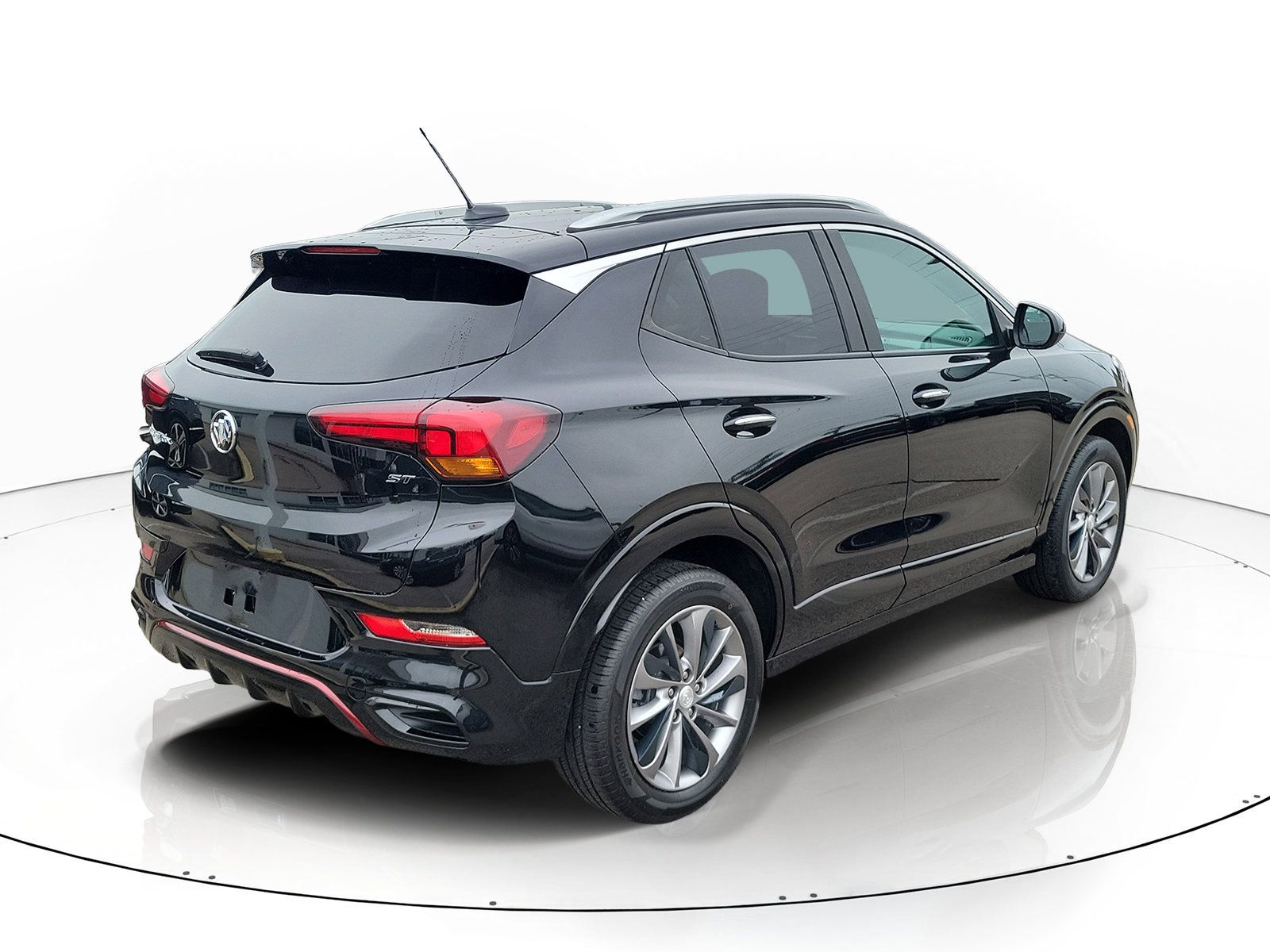 Used 2023 Buick Encore GX Select w/ Sport Touring Package FWD image 3