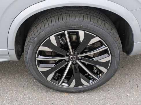 New 2026 Volvo XC90 T8 Ultra w/ Protection Package Premier image 18