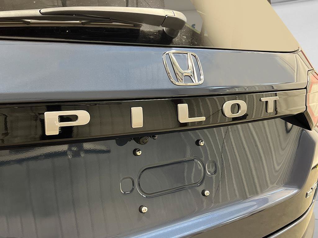 New 2026 Honda Pilot Elite image 18