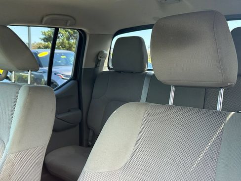 Used 2021 Nissan Frontier SV RWD image 14