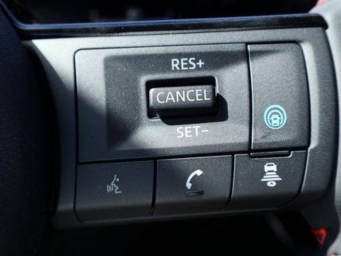 New 2026 Nissan Kicks SR w/ Cold Weather Package image 11