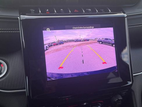 Certified 2025 Jeep Grand Cherokee L Laredo image 15