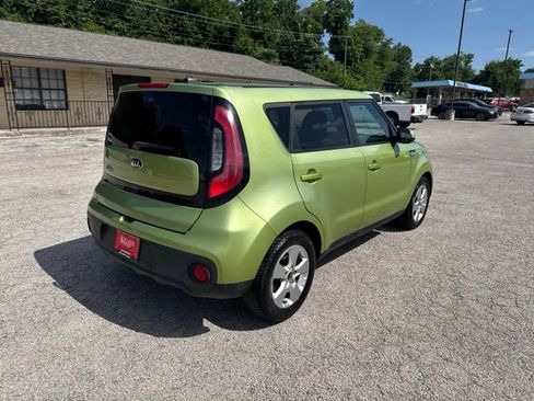 Used 2017 Kia Soul FWD image 6