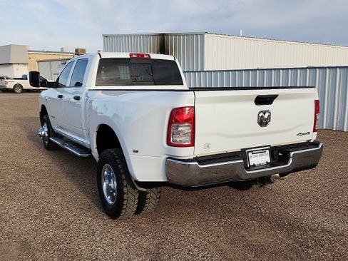 Used 2022 RAM 3500 Tradesman image 3