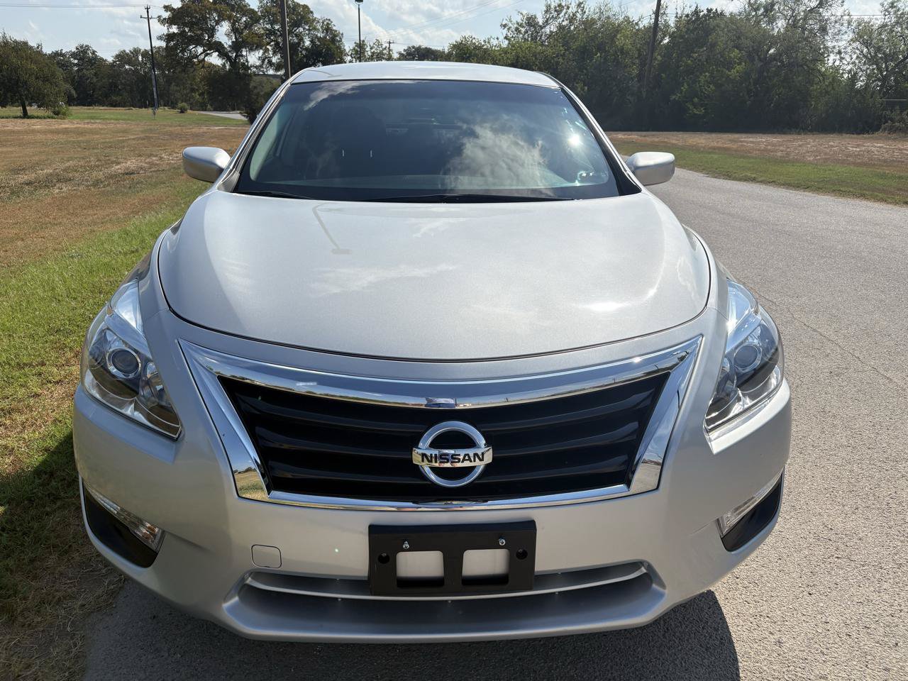 Used 2013 Nissan Altima 2.5 SV FWD image 2