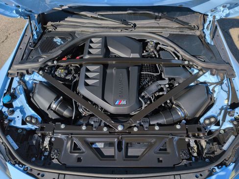 Used 2025 BMW M2 w/ Lighting Package image 33