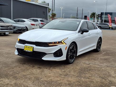 Used 2023 Kia K5 GT-Line image 2