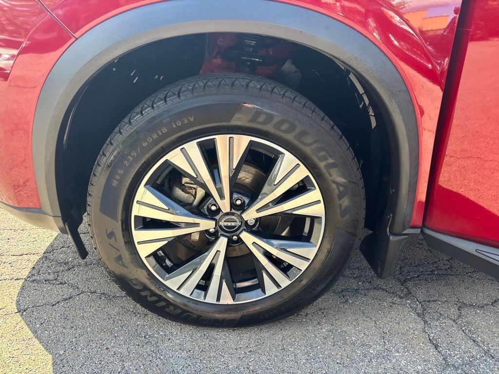Certified 2023 Nissan Rogue SV w/ SV Premium B Package AWD/4WD image 12