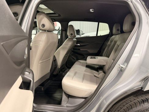 Certified 2025 Buick Envista Sport Touring FWD image 9