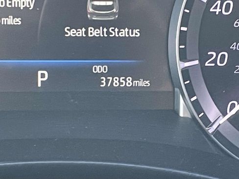 Used 2023 Toyota Highlander XLE image 39