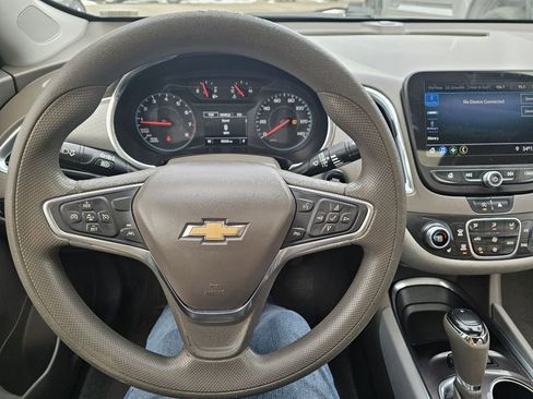 Used 2020 Chevrolet Malibu LT FWD image 26