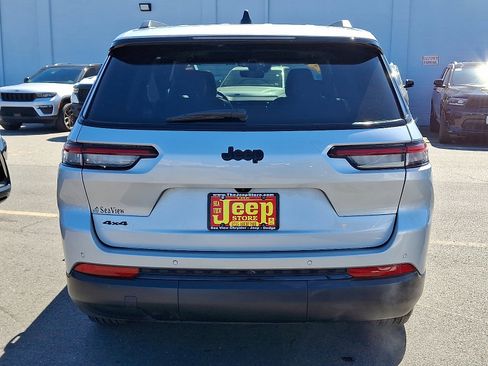 Certified 2025 Jeep Grand Cherokee L Altitude image 5