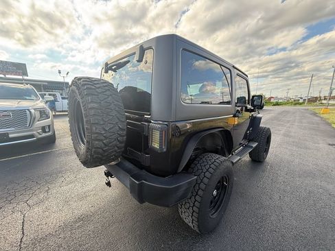 Used 2016 Jeep Wrangler Sport w/ Quick Order Package 24S AWD/4WD image 2
