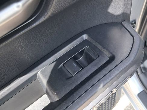 Used 2025 Toyota Tacoma TRD Sport AWD/4WD image 18