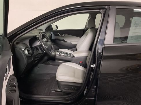 Used 2023 Hyundai Kona Limited image 21