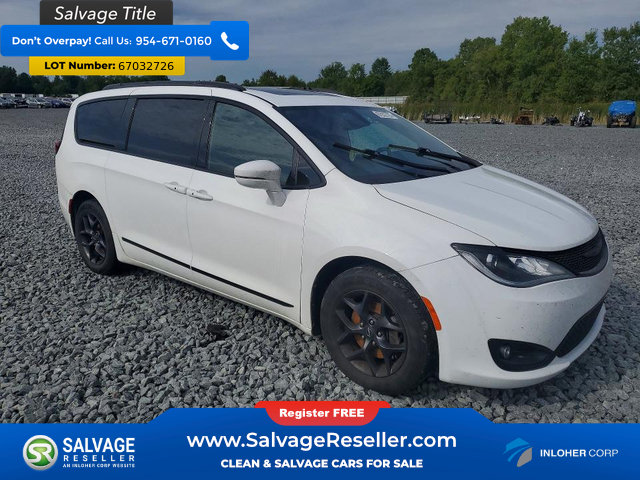 Used 2019 Chrysler Pacifica Limited w/ S Appearance Package FWD image 5