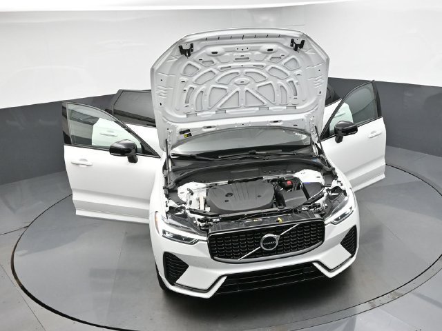 Used 2024 Volvo XC60 B5 Plus w/ Protection Package Premier AWD/4WD image 49