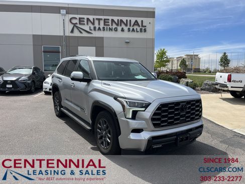 Used 2025 Toyota Sequoia Platinum AWD/4WD image 1