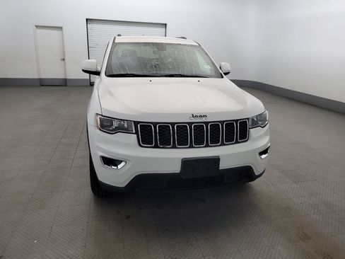 Used 2020 Jeep Grand Cherokee Laredo AWD/4WD image 13