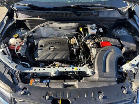 Used 2025 Chevrolet TrailBlazer LT image 28