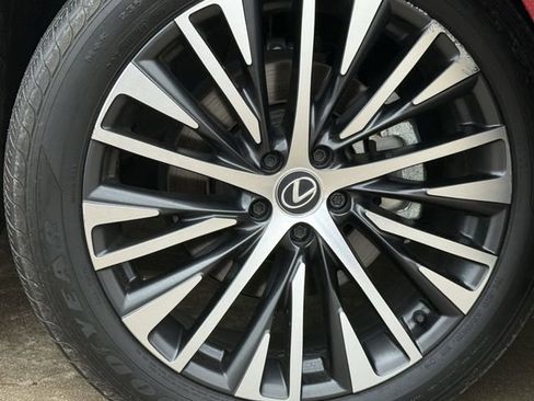 Used 2024 Lexus RX 350 Premium Plus w/ Convenience Package FWD image 9