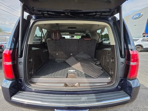 Used 2020 Chevrolet Suburban Premier AWD/4WD image 37