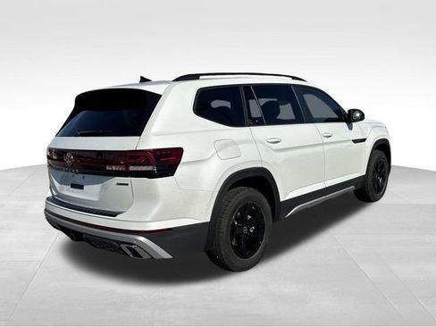 New 2026 Volkswagen Atlas Peak Edition AWD/4WD image 5