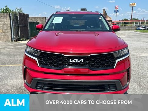 Used 2022 Kia Sorento S FWD image 2