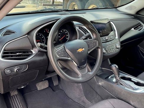 Used 2020 Chevrolet Malibu LT image 14