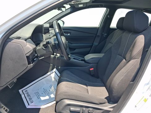Used 2024 Honda Accord Sport image 5