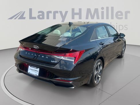Used 2023 Hyundai Elantra Limited FWD image 6
