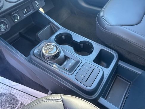 New 2026 Ford Maverick Lariat w/ Black Appearance Package image 26