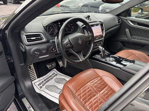 Used 2022 Maserati Ghibli Modena Q4 image 9