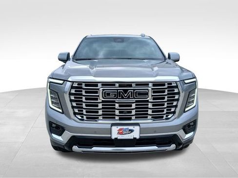 New 2026 GMC Yukon XL Denali w/ Sun & Power Step Package AWD/4WD image 8