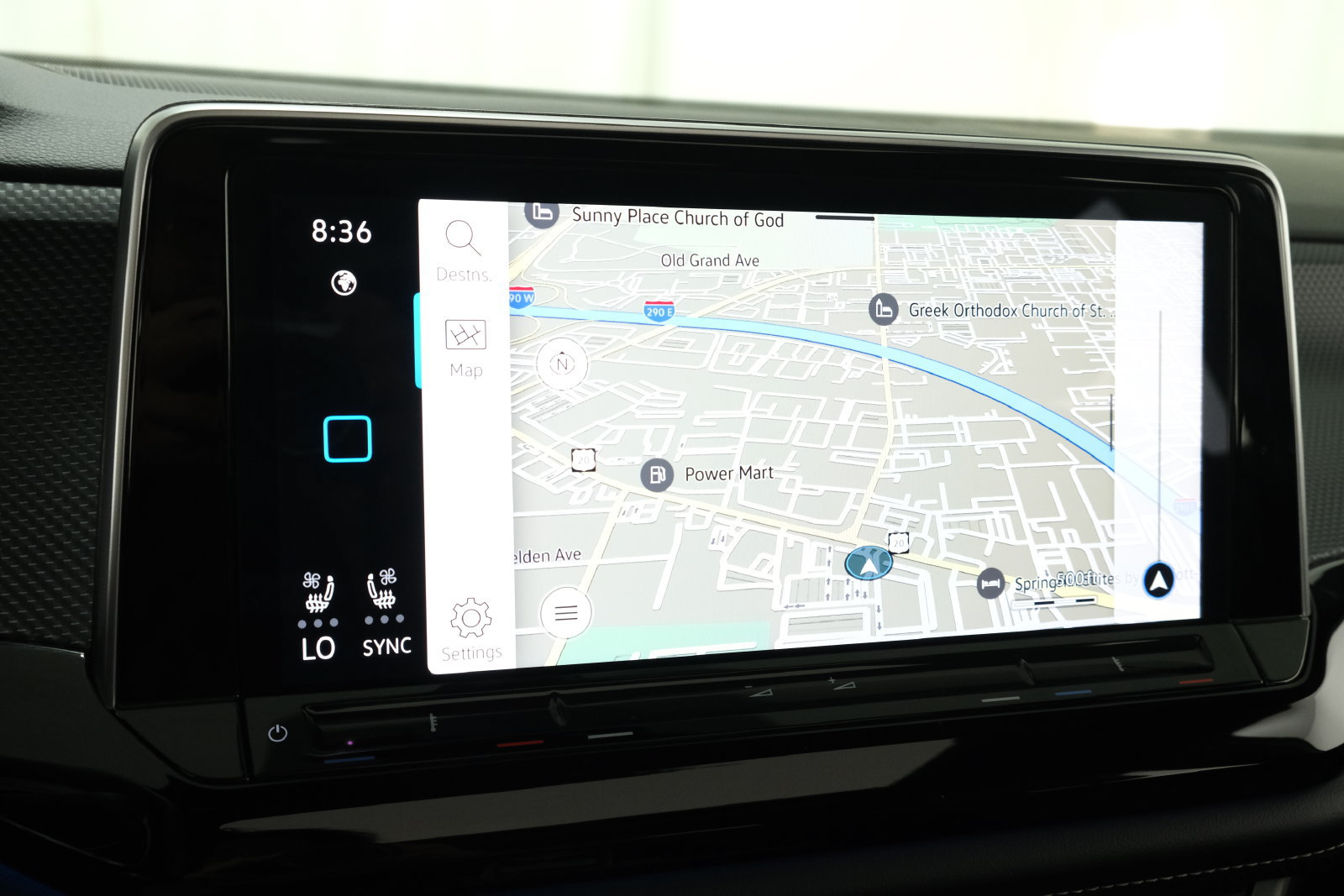 Used 2024 Volkswagen Atlas Cross Sport SEL R-Line AWD/4WD image 18