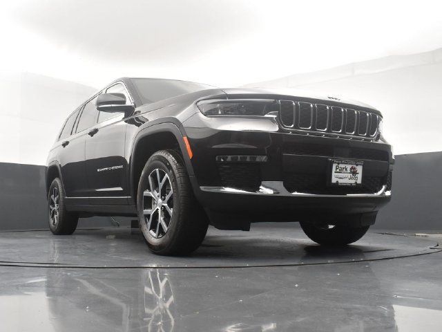 Used 2025 Jeep Grand Cherokee L Limited AWD/4WD image 19