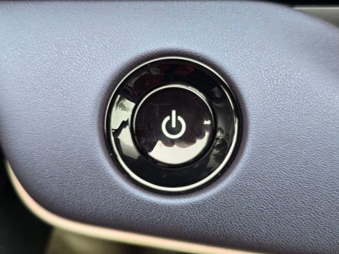 New 2026 Nissan Leaf SV+ w/ Floor Mat Package (SV+) FWD image 30