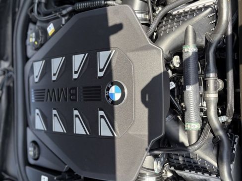 Used 2025 BMW 760i xDrive image 27