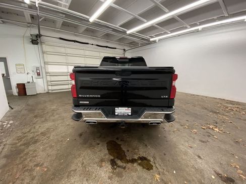 Used 2020 Chevrolet Silverado 1500 LTZ w/ LTZ Premium Package AWD/4WD image 5