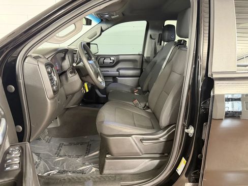 Used 2020 Chevrolet Silverado 1500 Custom Trail Boss w/ Custom Convenience Package AWD/4WD image 12