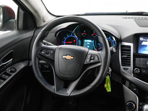 Used 2015 Chevrolet Cruze LT FWD image 14