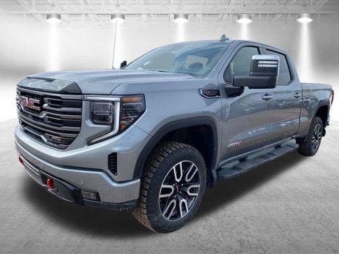Certified 2025 GMC Sierra 1500 AT4 w/ Technology Package AWD/4WD image 13