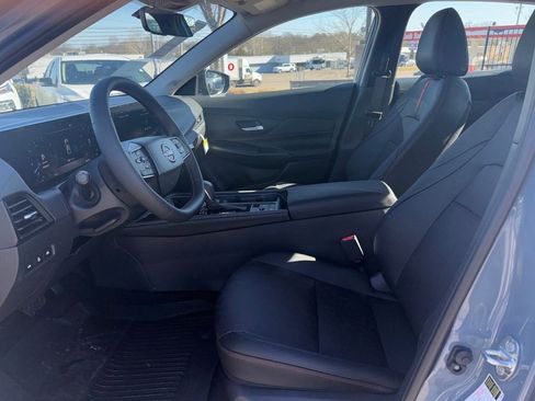 New 2026 Nissan Sentra SR w/ SR Premium Package FWD image 10