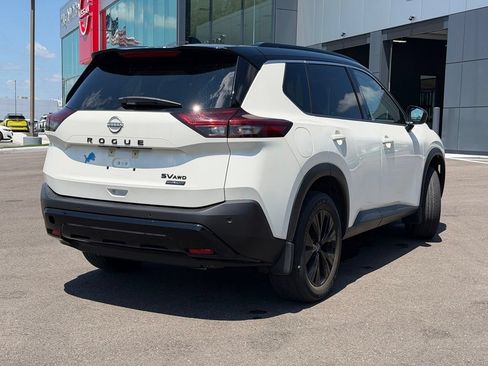 Certified 2023 Nissan Rogue SV w/ SV Premium B Package AWD/4WD image 5