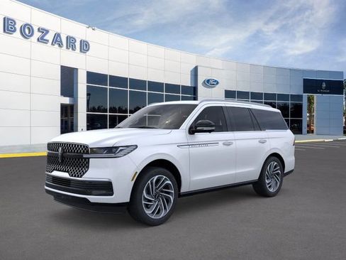 New 2025 Lincoln Navigator Reserve image 1