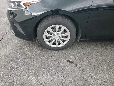 Certified 2024 Kia Forte LX image 7