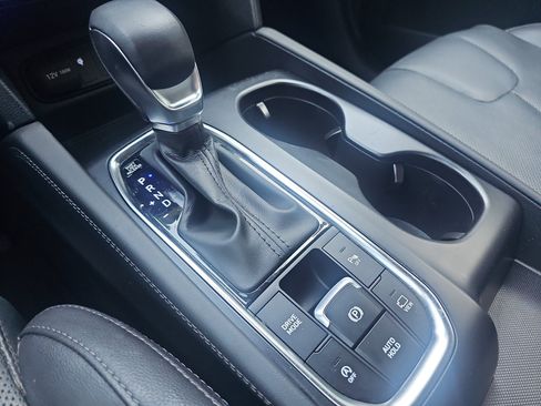 Used 2020 Hyundai Santa Fe Limited FWD image 23